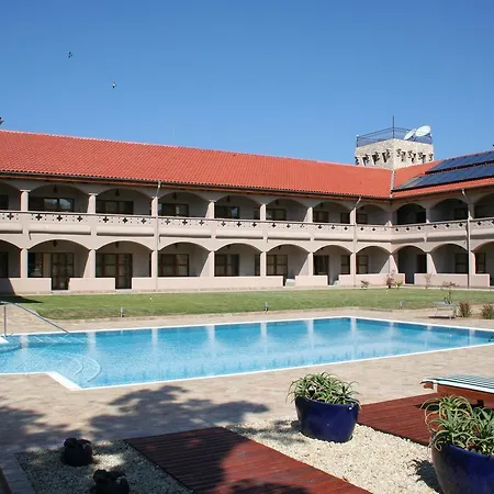 Hotel Mellow 3*